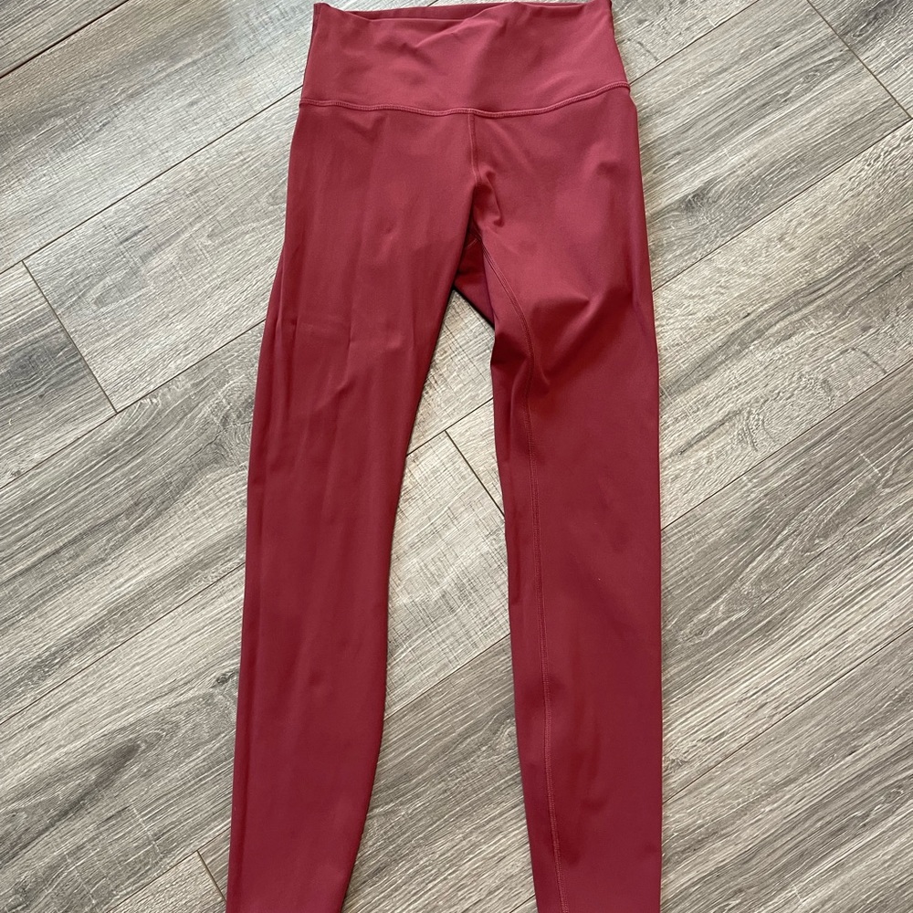 Lululemon wunder under